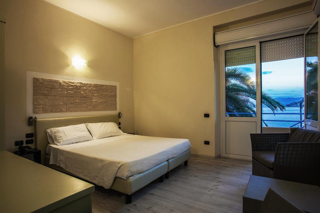 Hotel Calamosca Cagliari Buitenkant foto